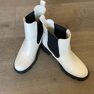 White lulus boots
